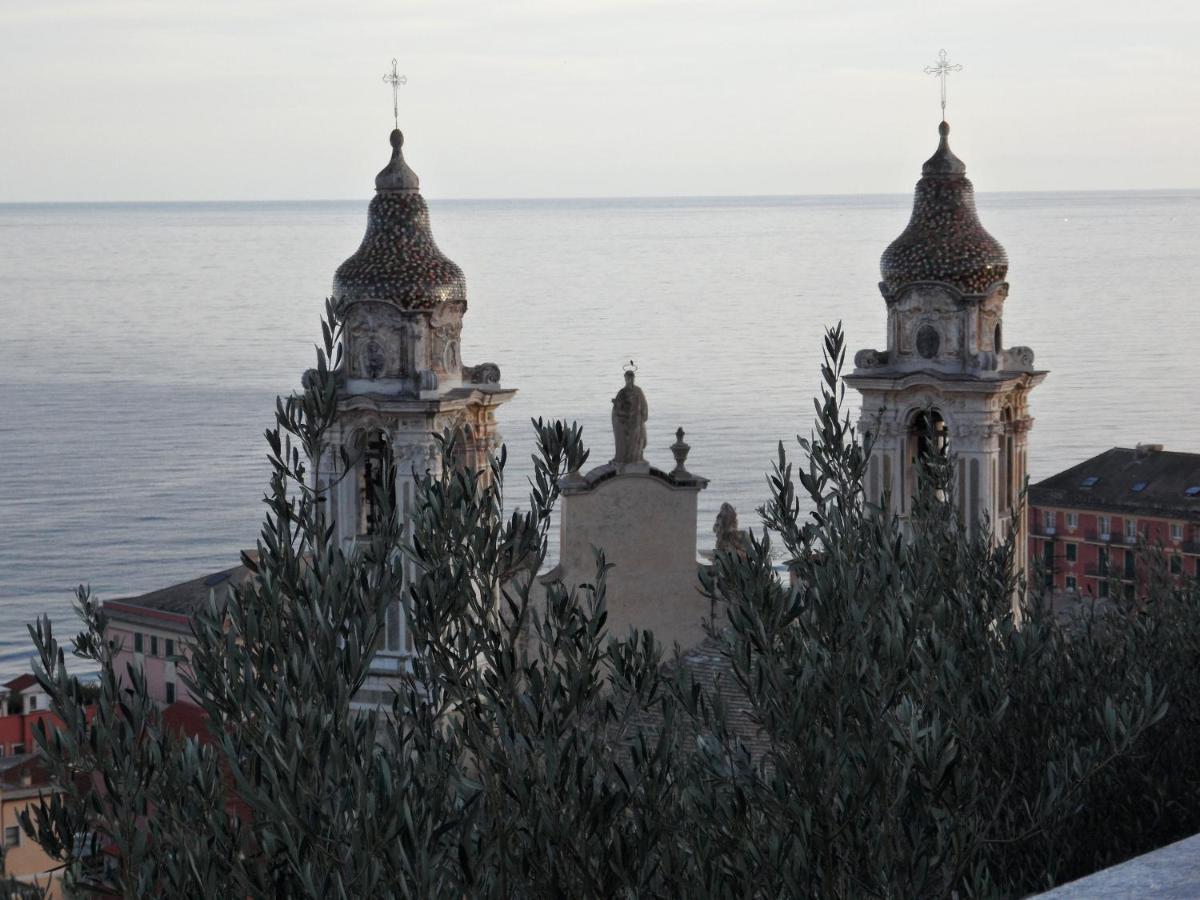 Alloggio Fronte Mare, 3 Camere E Cortile Privato. Laigueglia Exterior foto